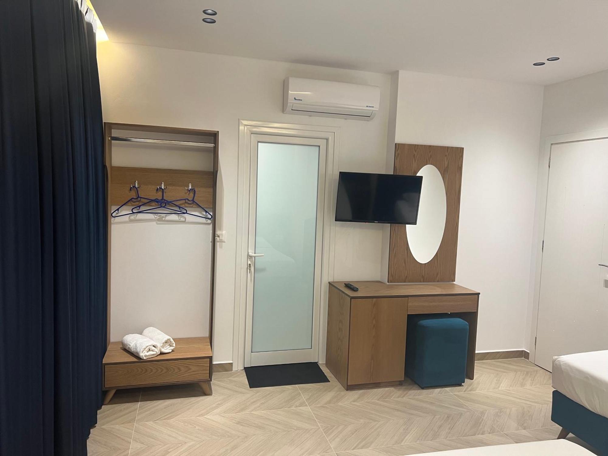 Agimi Hotel 卡萨米尔 外观 照片