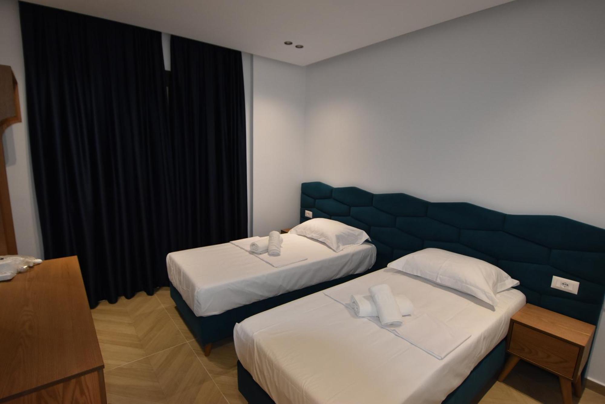 Agimi Hotel 卡萨米尔 外观 照片