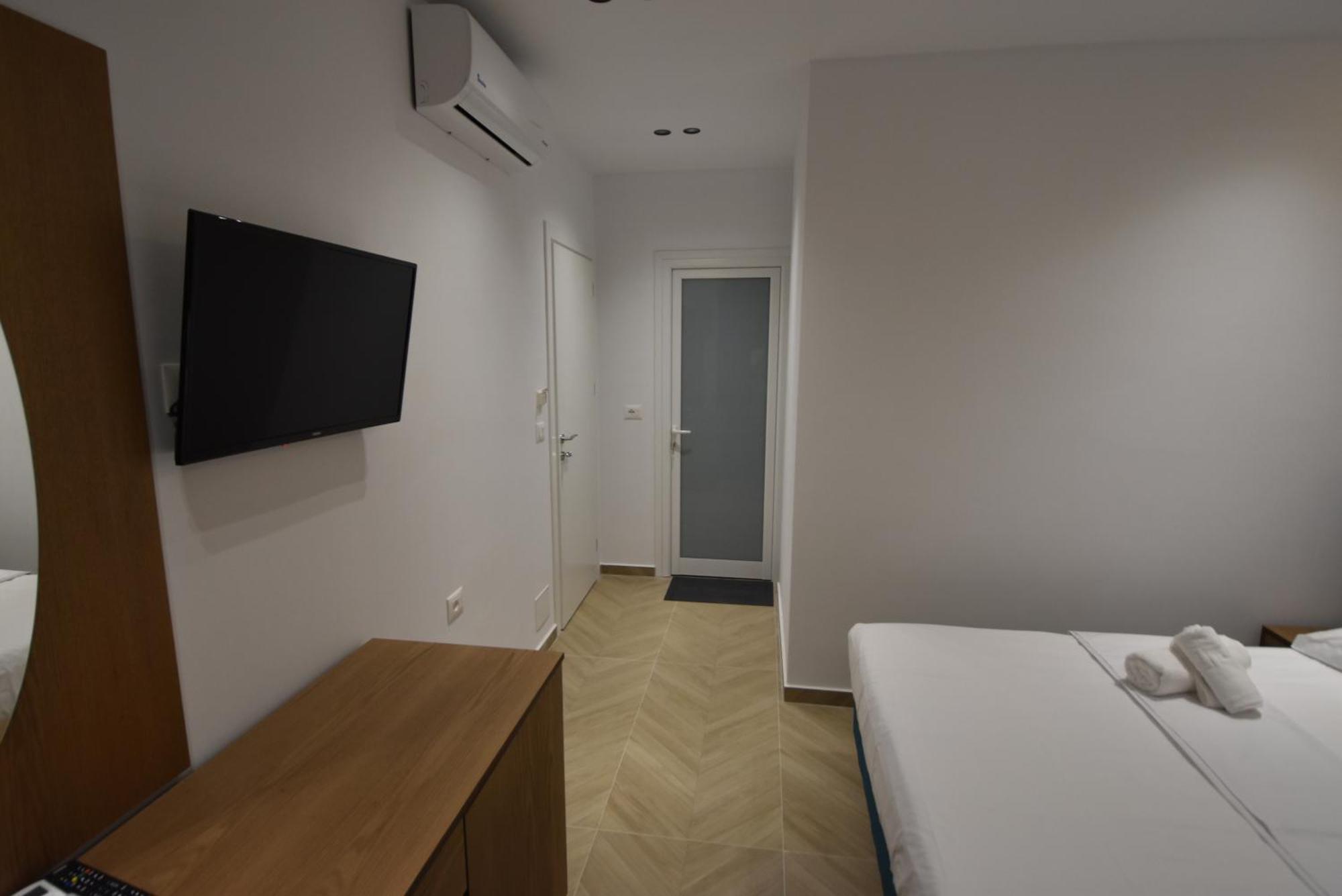 Agimi Hotel 卡萨米尔 外观 照片
